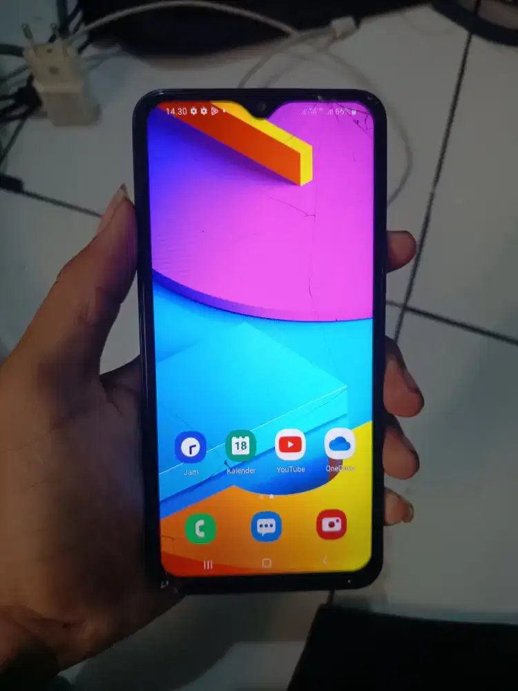 Samsung A10s 2/32 gb