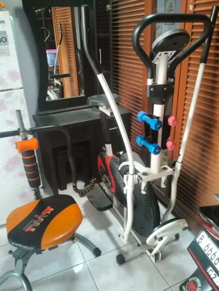 Elliptical trainer