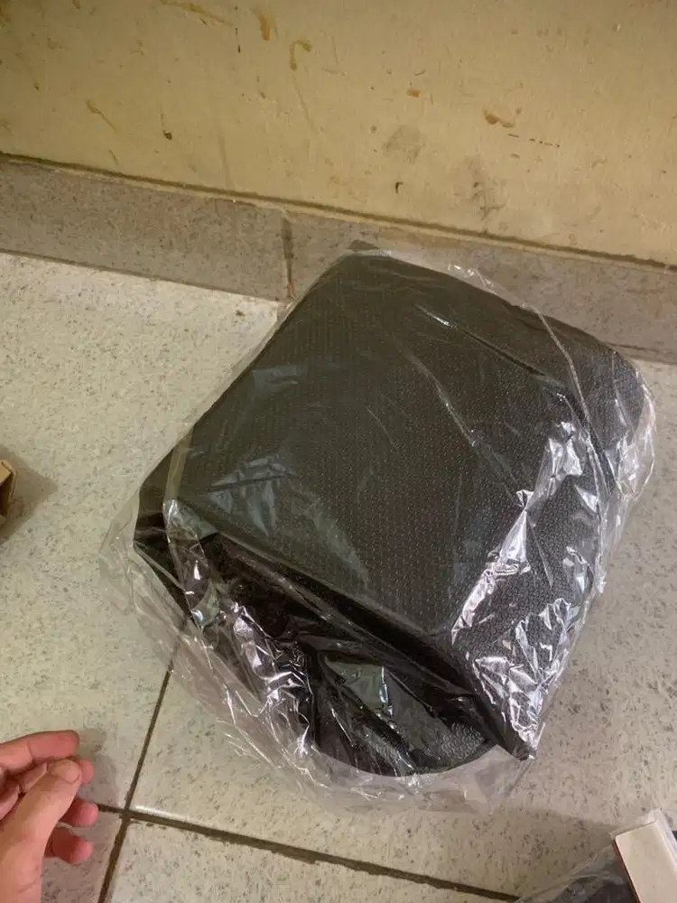 cover bagasi new x max masih baru belum dipakai