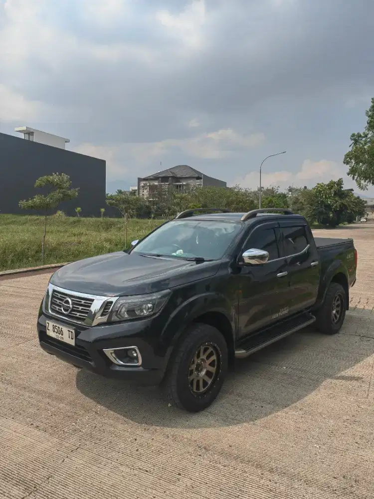 Dijual NISSAN NAVARA NP300 VL 4X4 2019