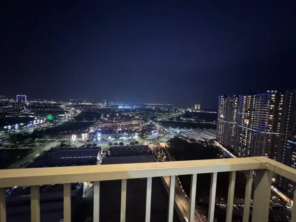 Studio Tokyo Riverside PIK 2 Lantai 33, View Laut & City
