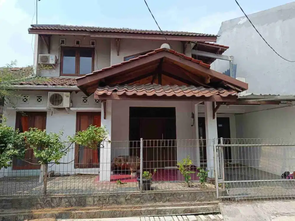 Rumah Cantik Dalam Komplek