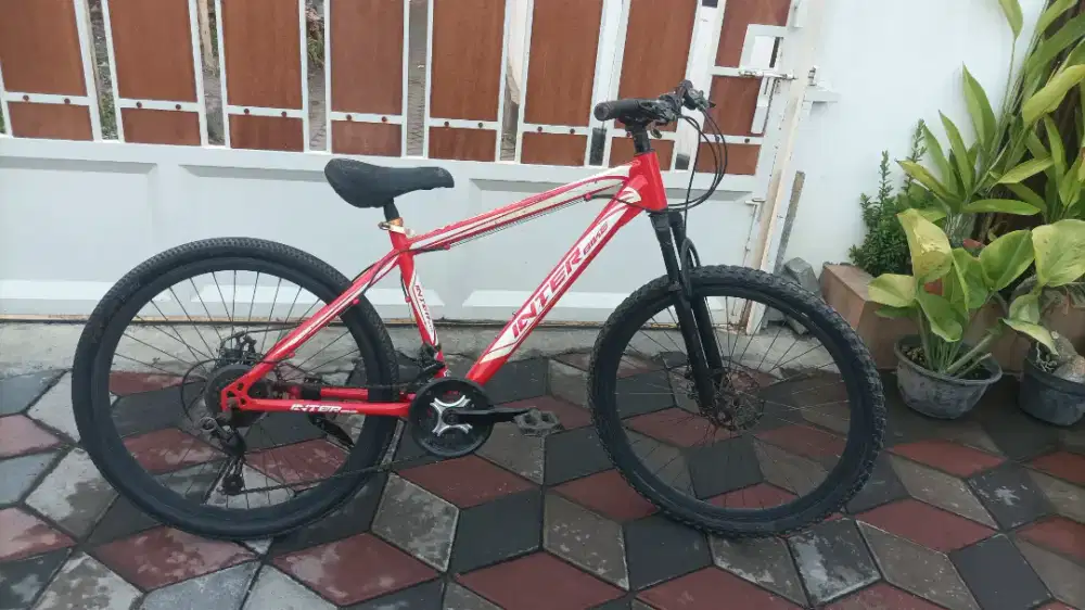 Sepeda gunung interbike siap gowes