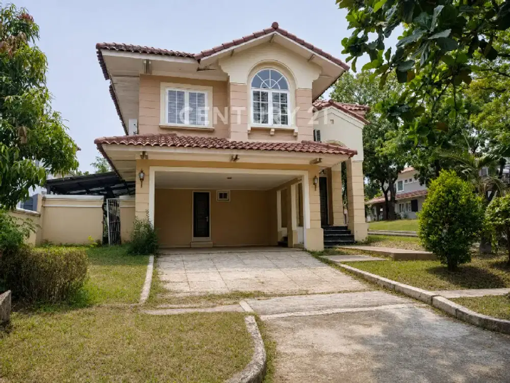 Rumah Megah HUK Jalan Utama Taman Menteng Lippo Cikarang