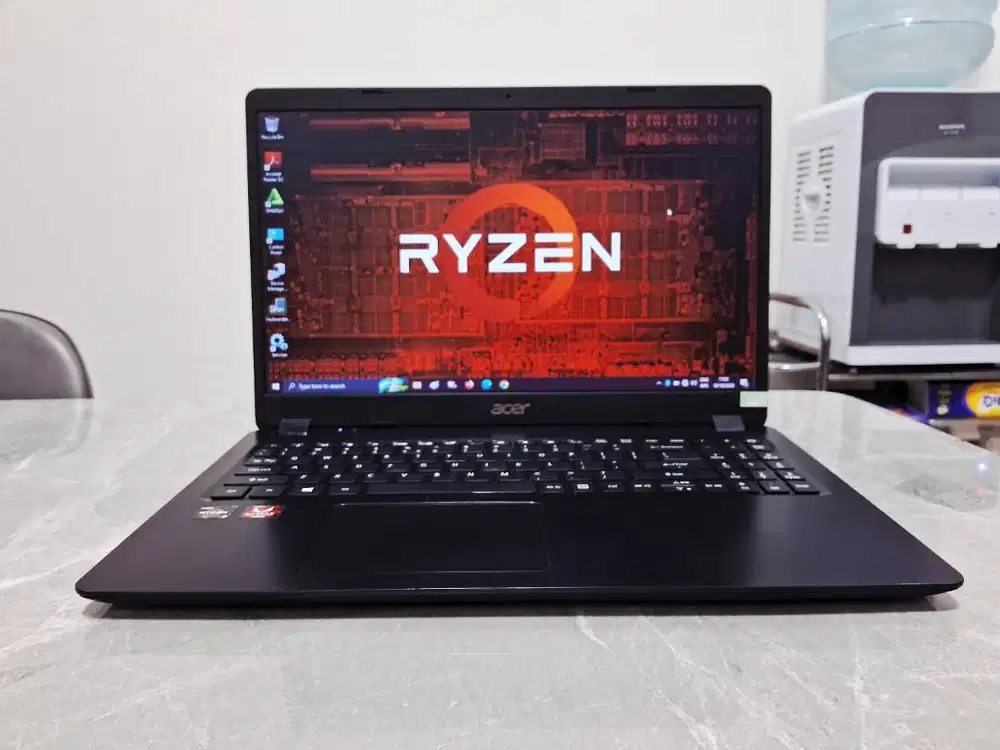 SSD 256GB DDR4 Varian AMD Ryzen 3 Vega 3 Win ORI Batre Kuat Garansi