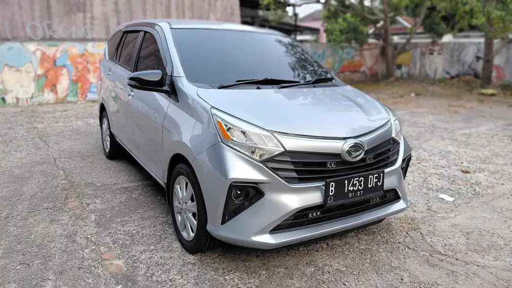Sigra X AT 2021