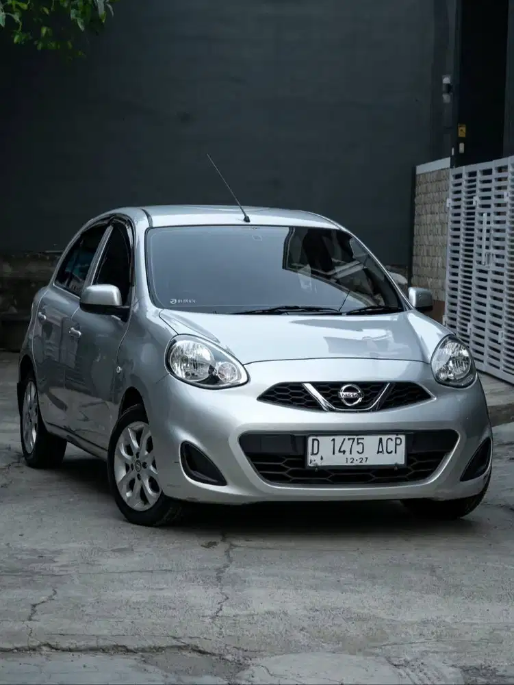Nissan March L matic 2014 silver
