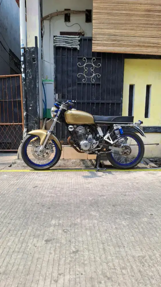 Motor Cb klasik