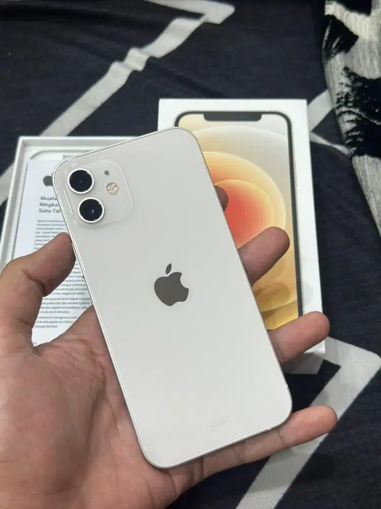 iPhone 12 64Gb iBox