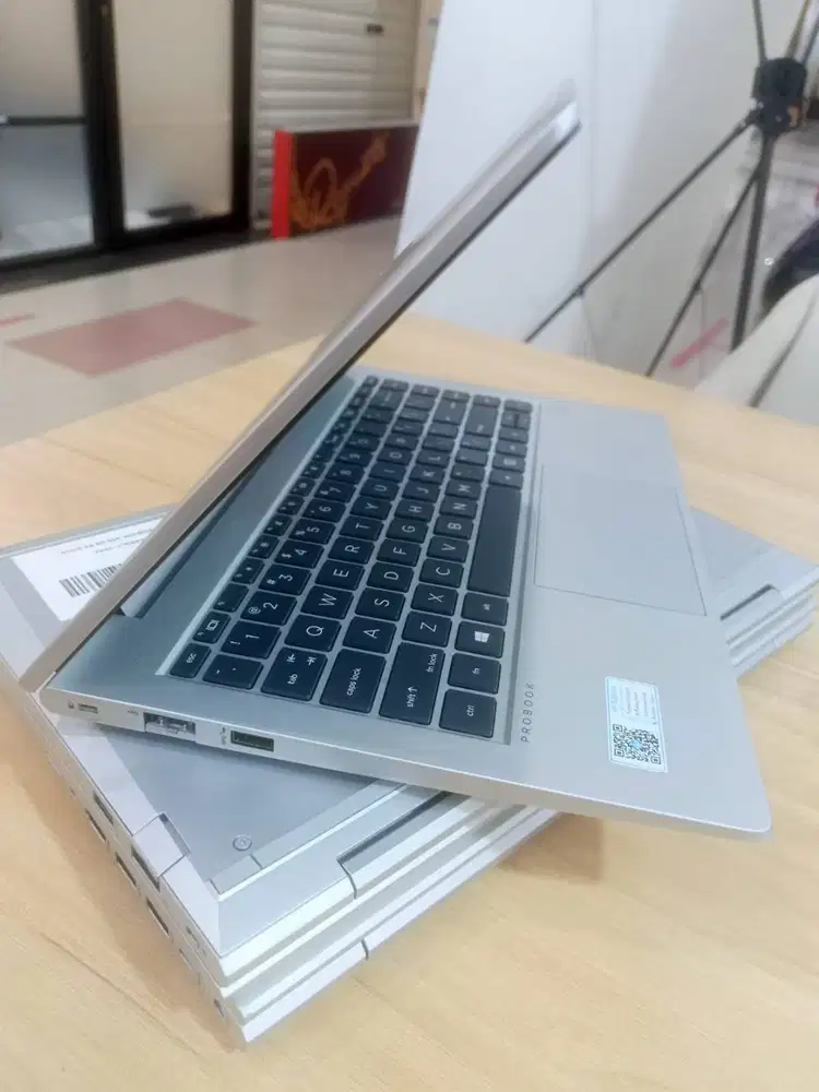 LAPTOP HP 445 G8 AMD RYZEN 5 5600U RAM 8GB SSD 256GB