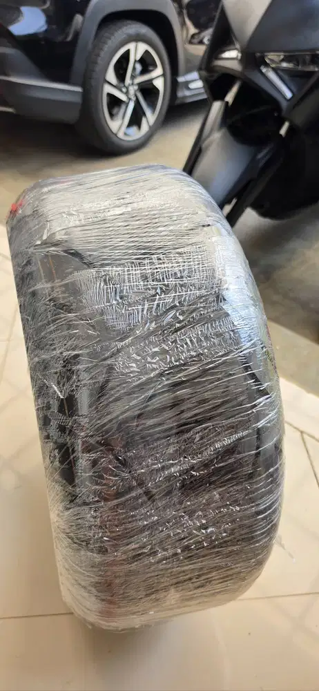 Ban OEM XMAX 2026 Baru 12km