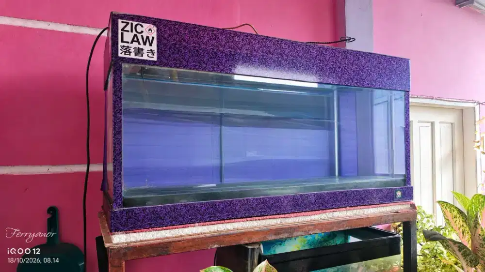 AQUARIUM EX ARWANA 1 METER X 50 CM X 40 CM LIKE NEW