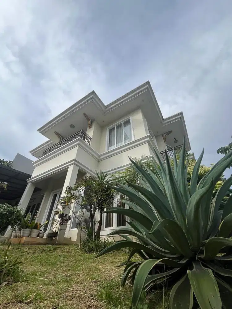 Turun Harga! Dijual Rumah + Furnish Posisi Hook di Kota Wisata Cibubur