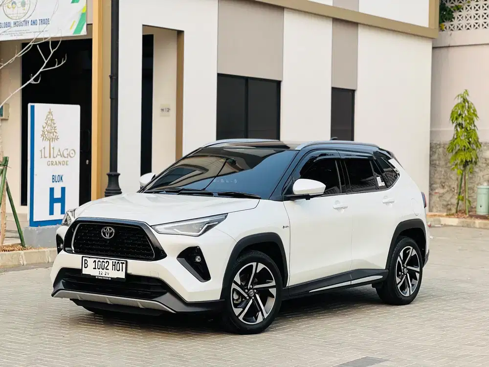 TOYOTA YARIS CROSS 1.5 S HYBRID NON GR 2024 PUTIH KM10RB , FULL ORI