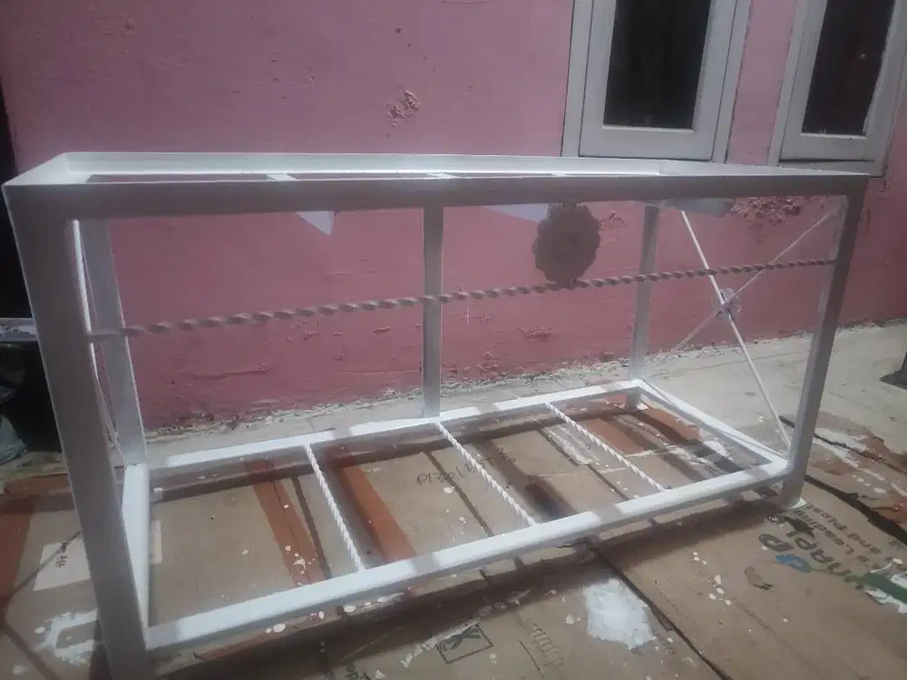 Dijual rak aquarium ukuran 101 x 41 x 51