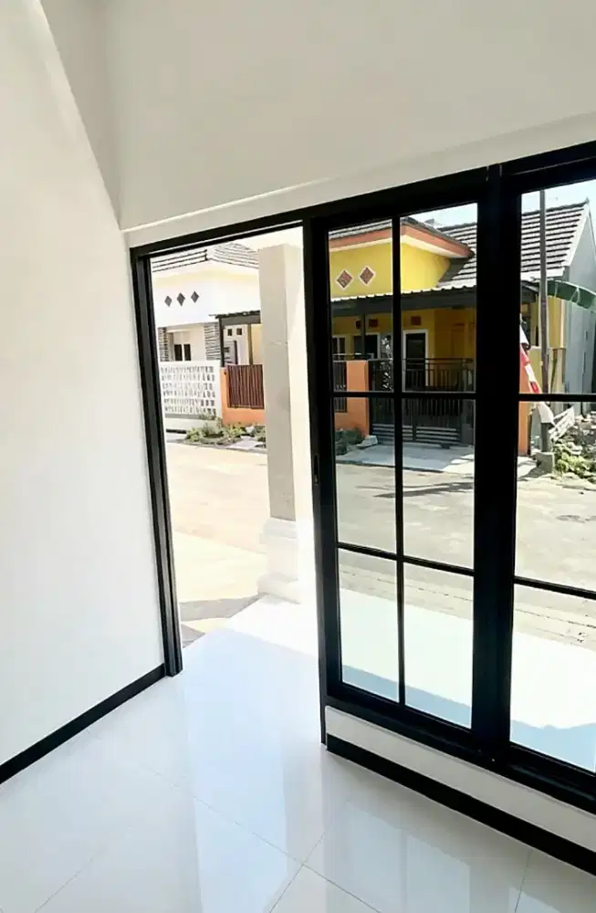Dijual rumah baru ready dekat Unimus dan Stikes jl Berlian Sambiroto