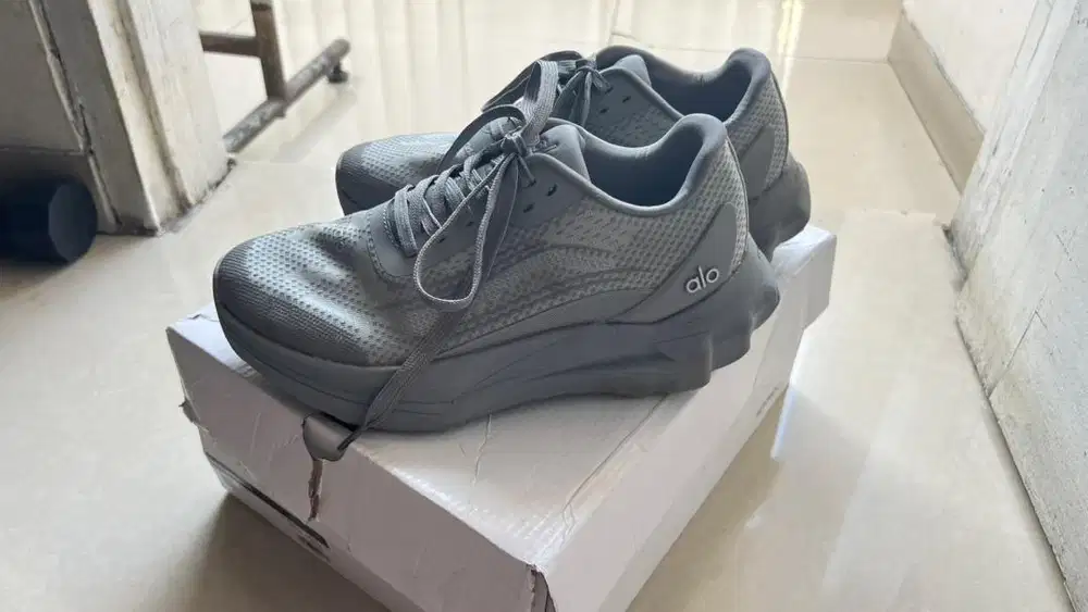 Sepatu merk ALO