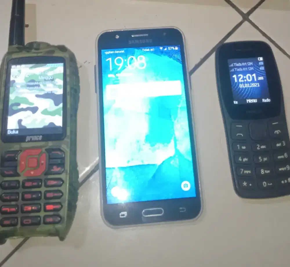 Samsung J5, Nokia 105,Prince PC 9000