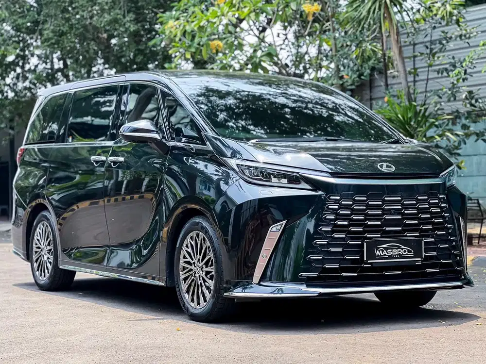 Lexus LM350h 7s 2024 17rb KM Like new tangan pertama no minus