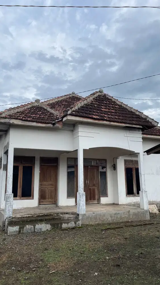 JUAL TANAH DAN BANGUNAN PINGGIR JALAN RAYA