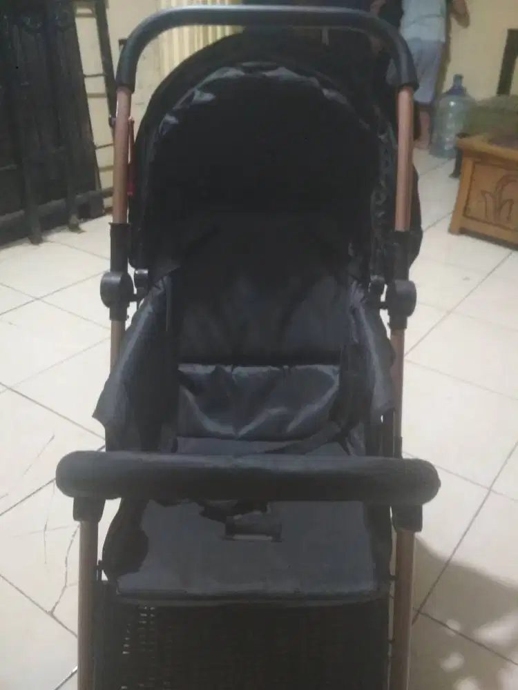 Stroller bayi kondisi masih bagus