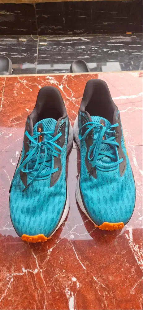 Sepatu Colombia