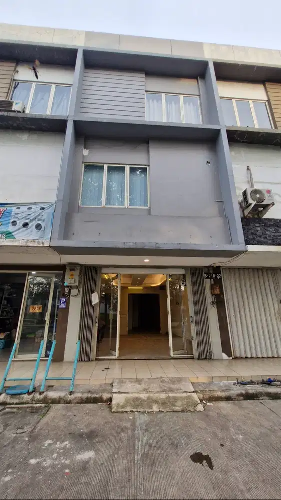 DIJUAL / DISEWA Ruko Cosmo Estate Blok B 21 Lippo Cikarang