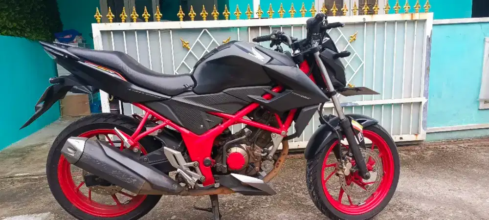 CB150R Streetfire 2016