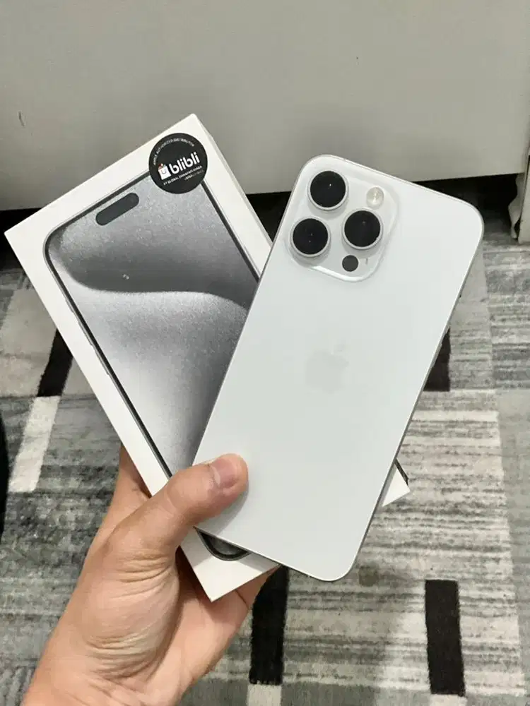 Iphone 15 Pro Max Silver 256GB (Resmi)