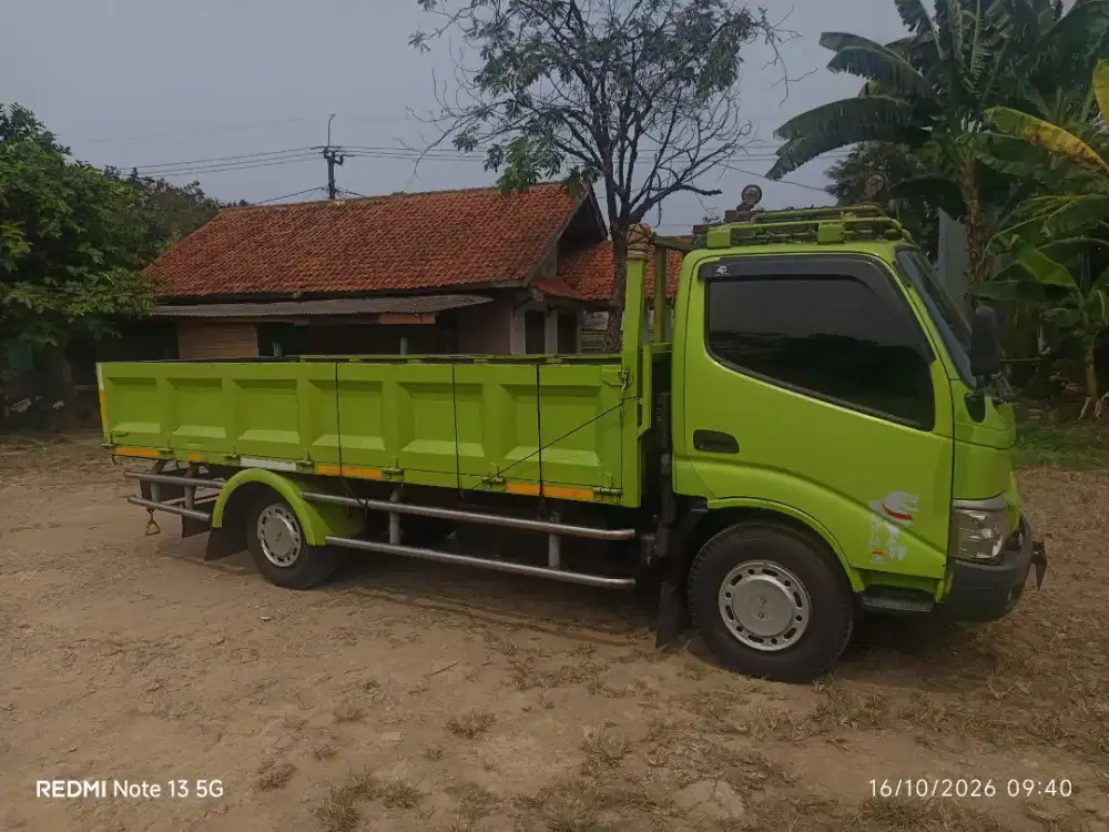 Hino Dutro 110 long sasis