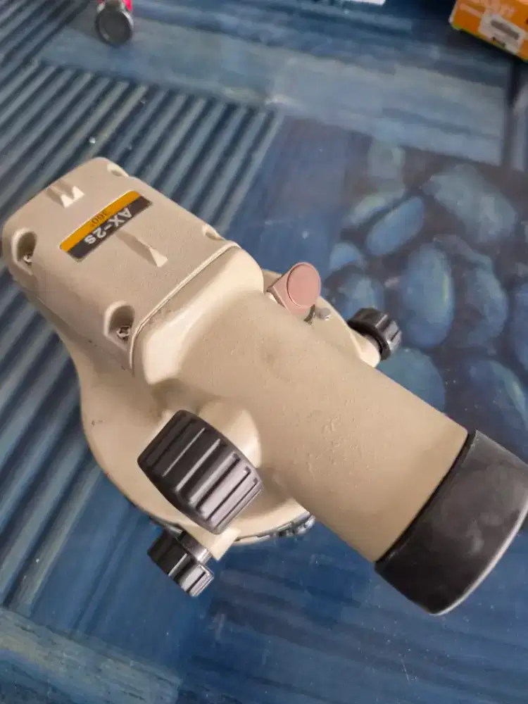Automatic level