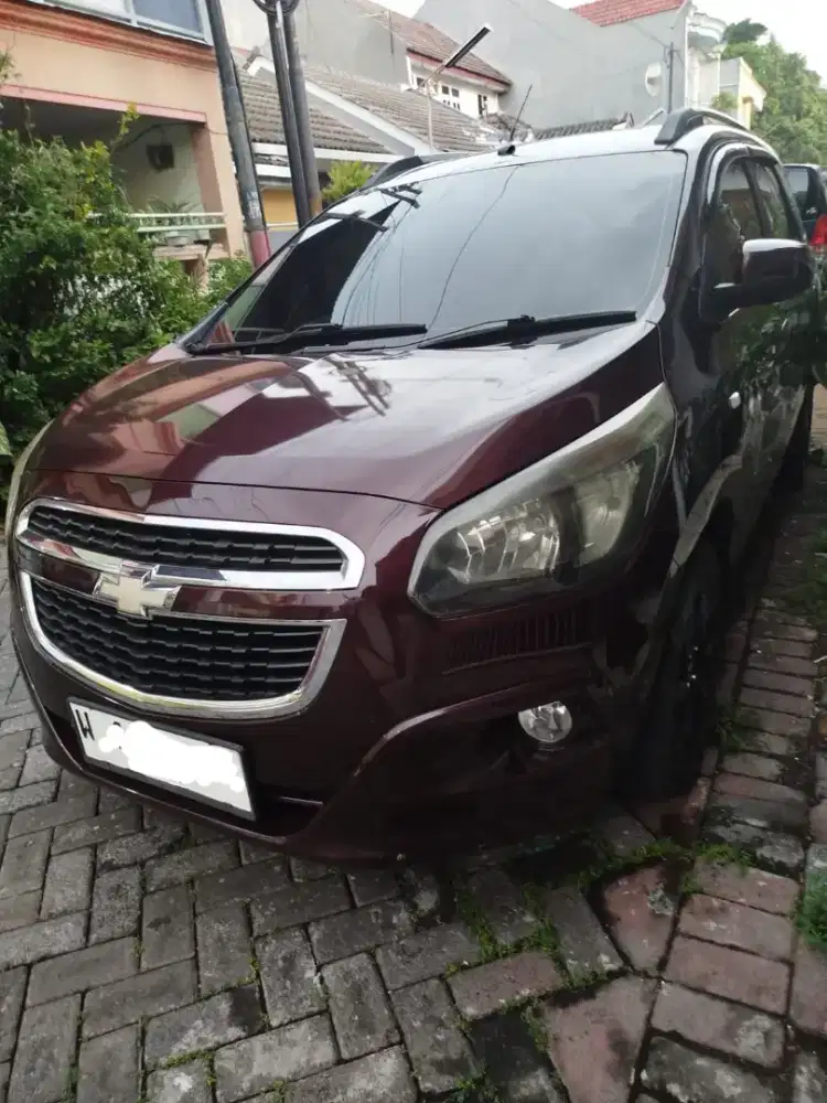 Mobil chevrolet spin tipe trtinggi LTZ bensin manual siap pakai