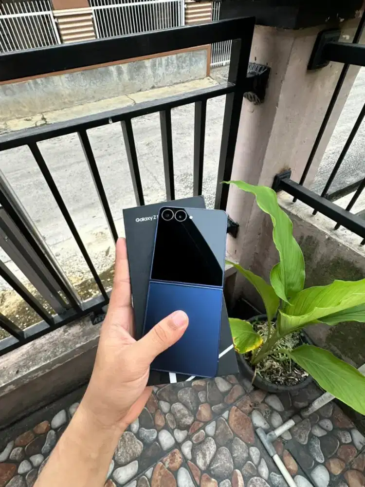 samsung Z flip 7 12/512gb