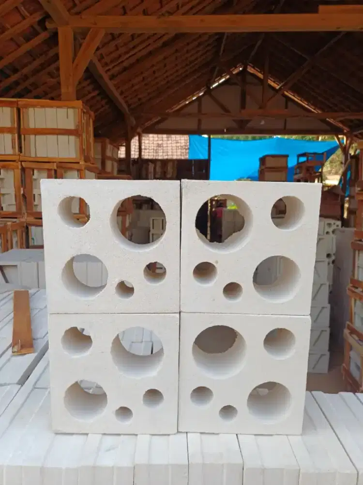 Roster Beton Minimalis Bondowoso – BRICKSTONE MAHARANI