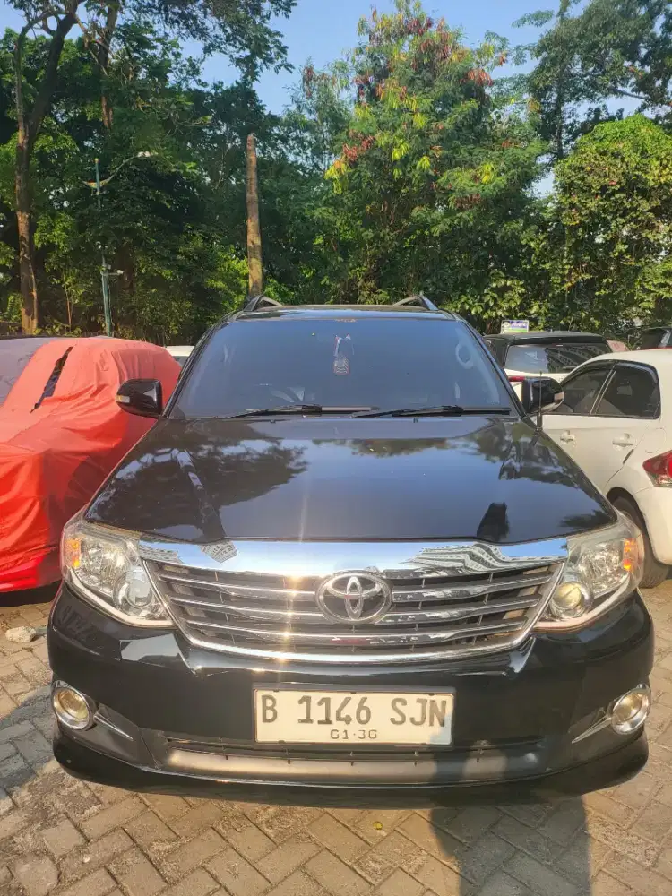 Fortuner G 2015 Hitam