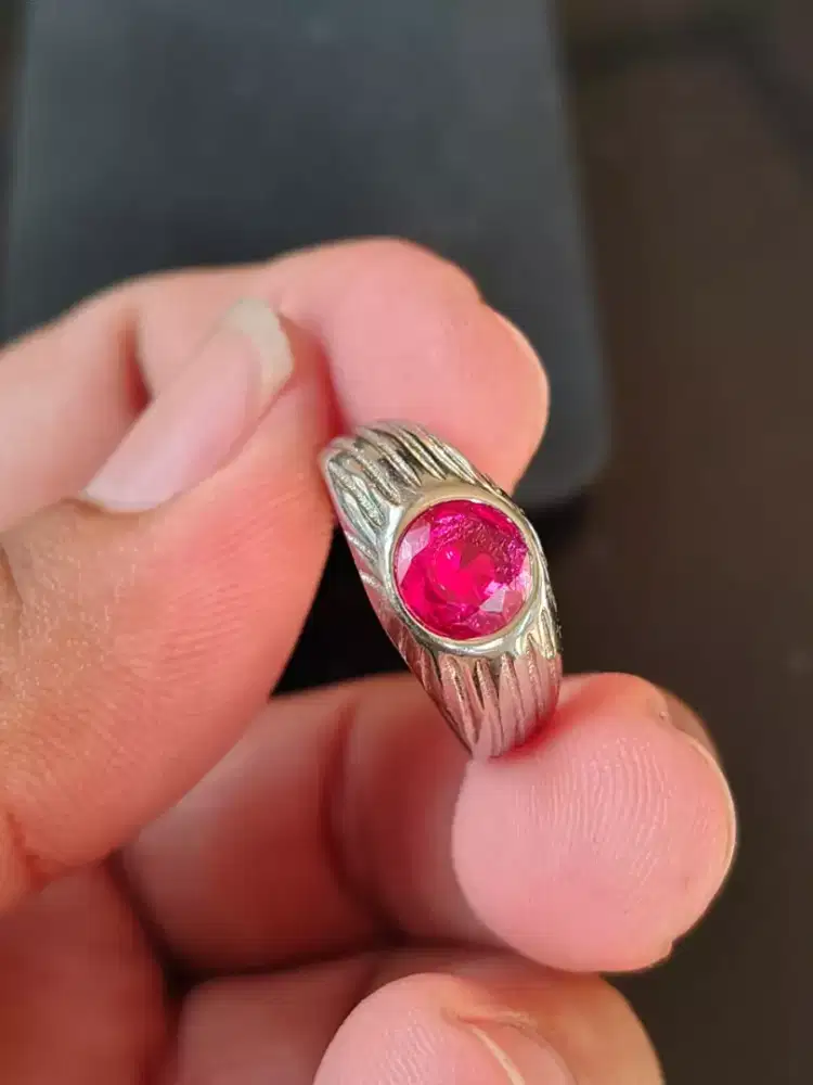 Batu Merah Siem Bangkok Gres