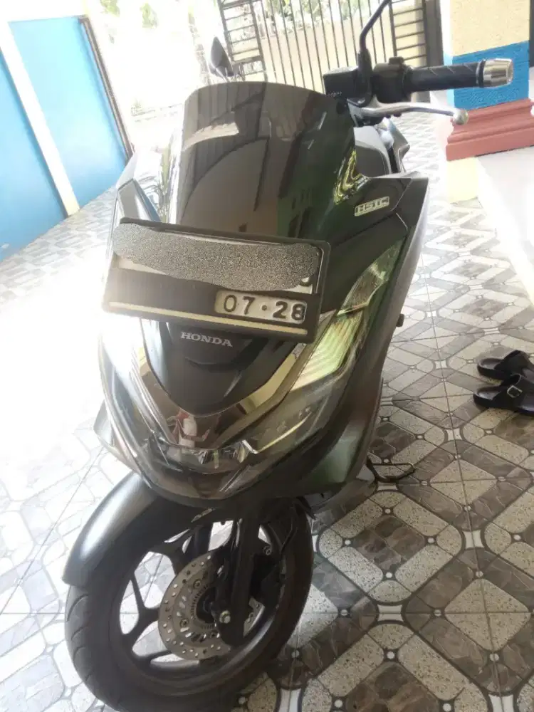 Motor PCX pakaian pribadi
