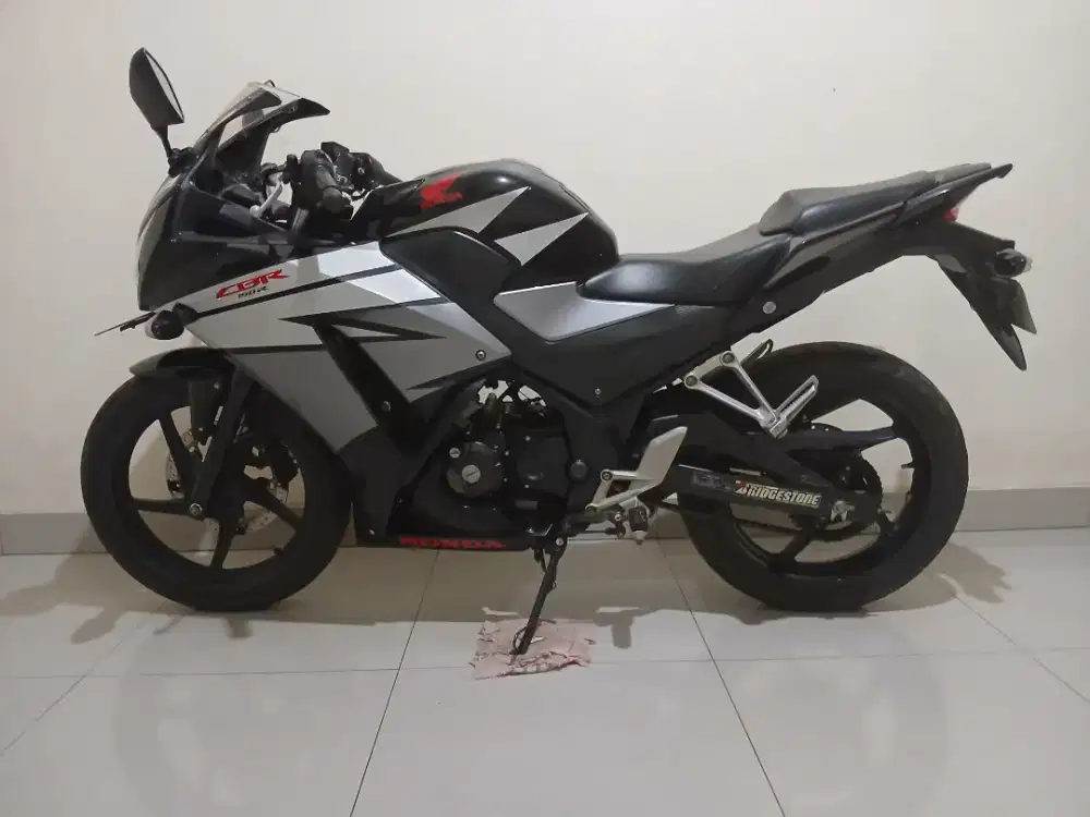 Honda CBR 150 R