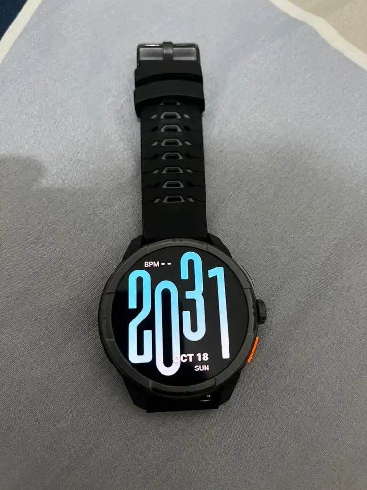 HayLou Solar Ultra SmartWatch AMOLED Crystal-clear