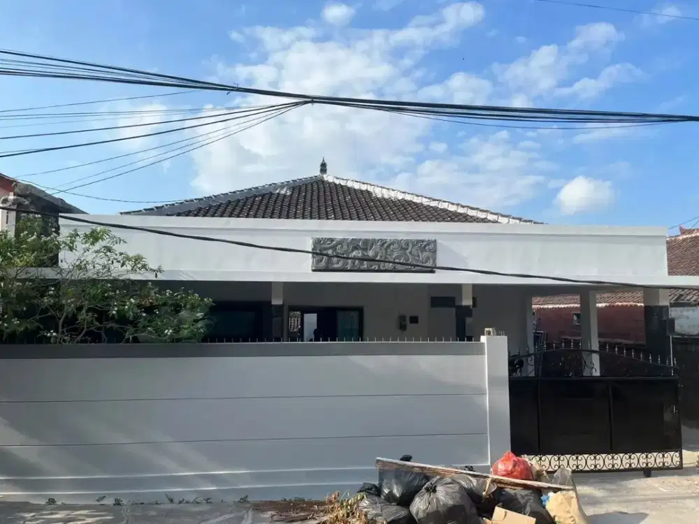 Rumah 4 Kamar Tidur di Jimbaran