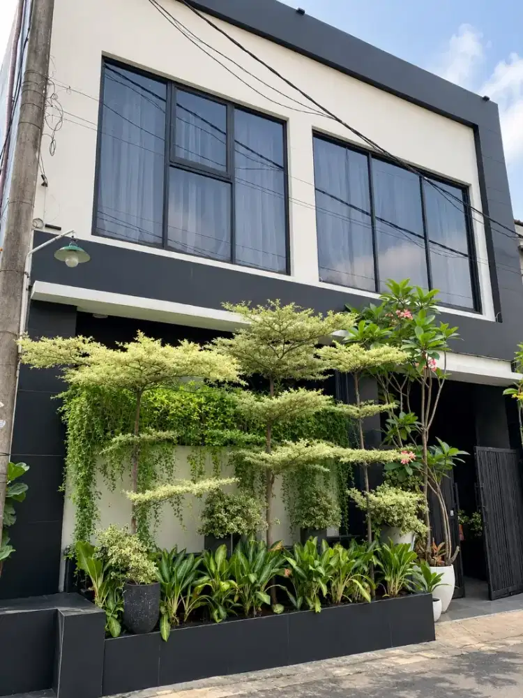 Dijual Rumah Siap Huni 2 Lt di Griya Indah Kota Bogor