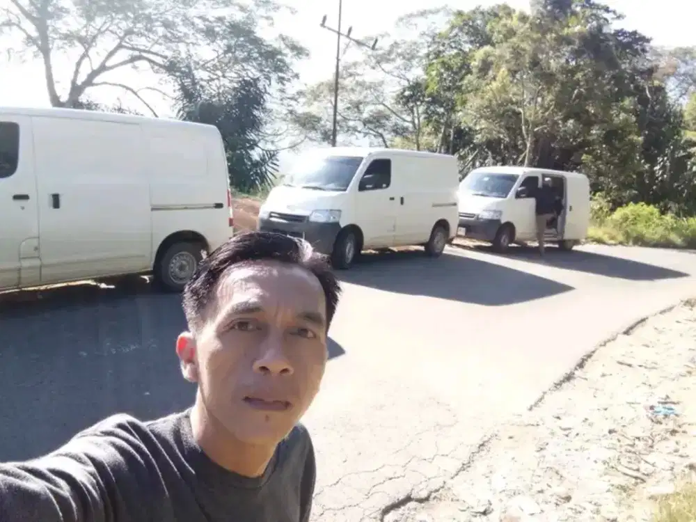 Butuh kerjaan sebagai supir , pribadi atau lainya saya siap