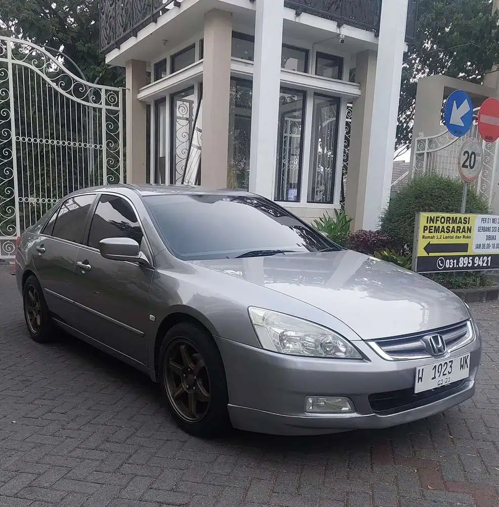 Honda Accord 2004 Bensin
