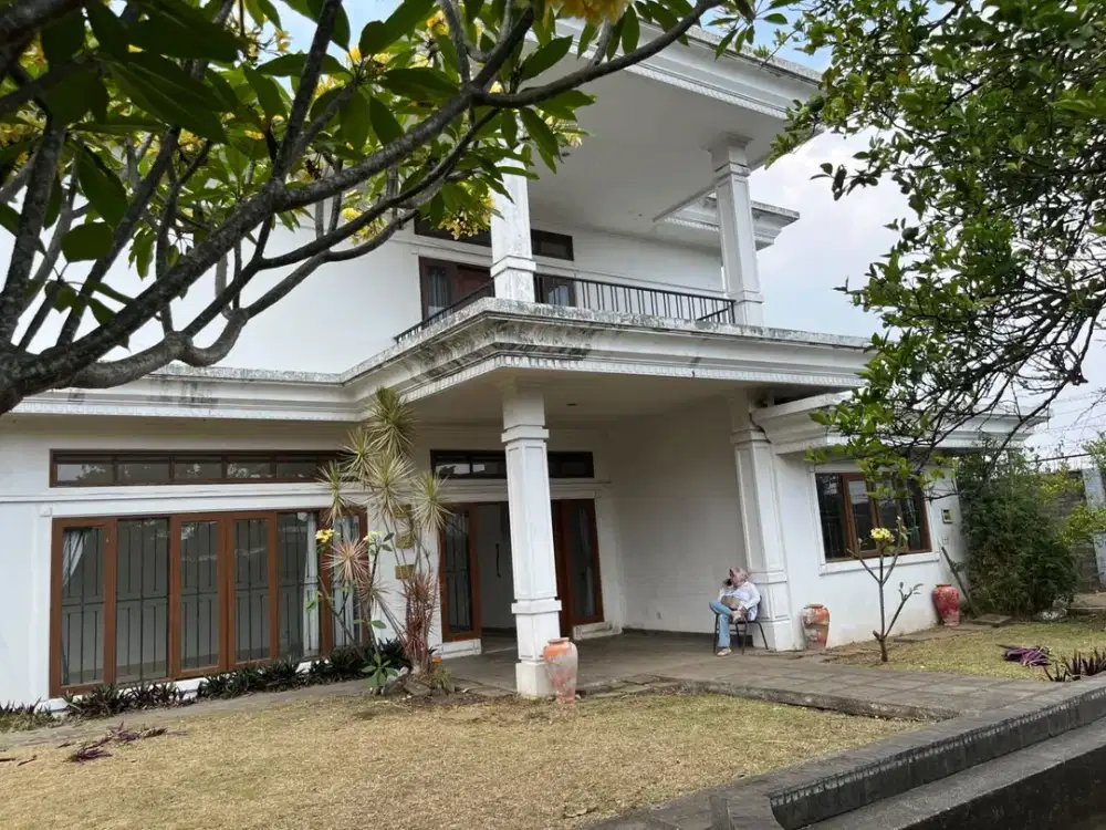 Rumah keren di SETIABUDI REGENCY
