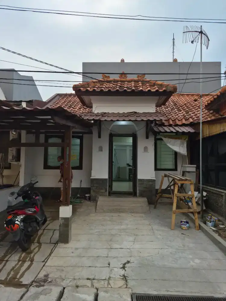 Disewakan rumah baru selesai renov di taman ubud indah lippo karawaci