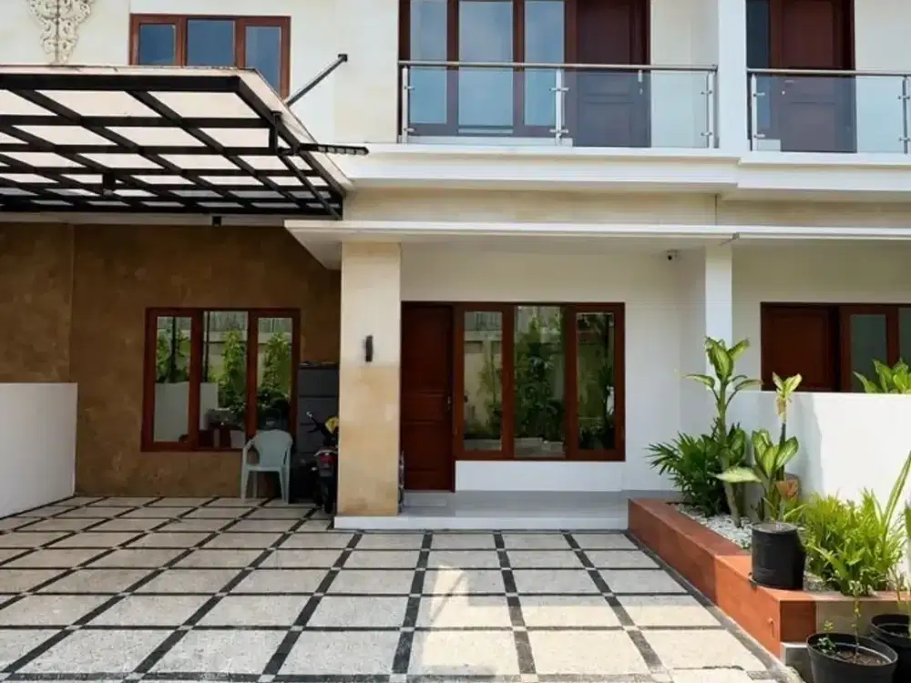 Rumah 2 Lantai Fully Furnished di Beji Ayu, Seminyak