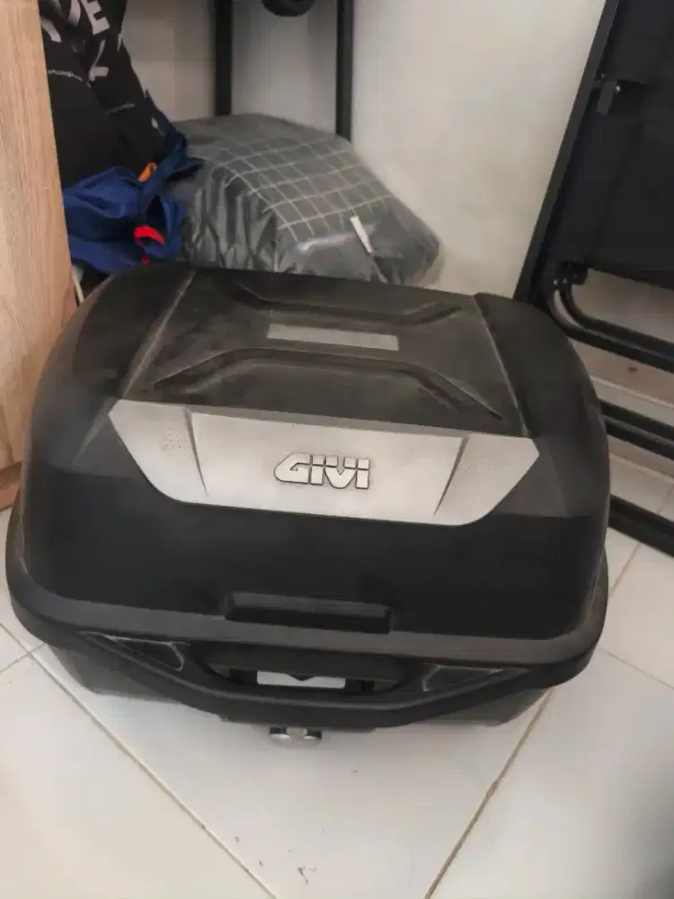 For Sale Givi e43
