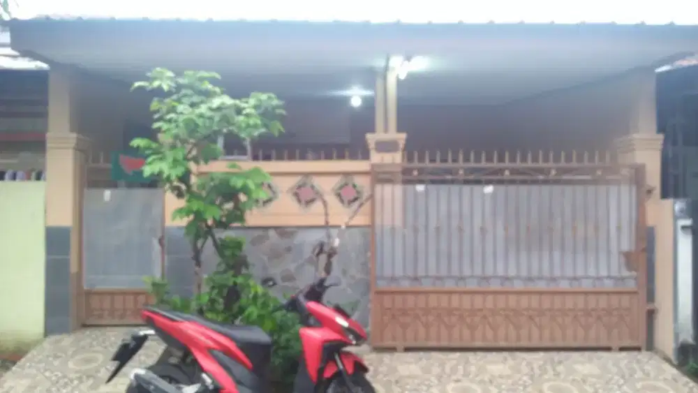 Di jual rumah pesona Cilebut 2 Blok AB2 no.10 nego tipis