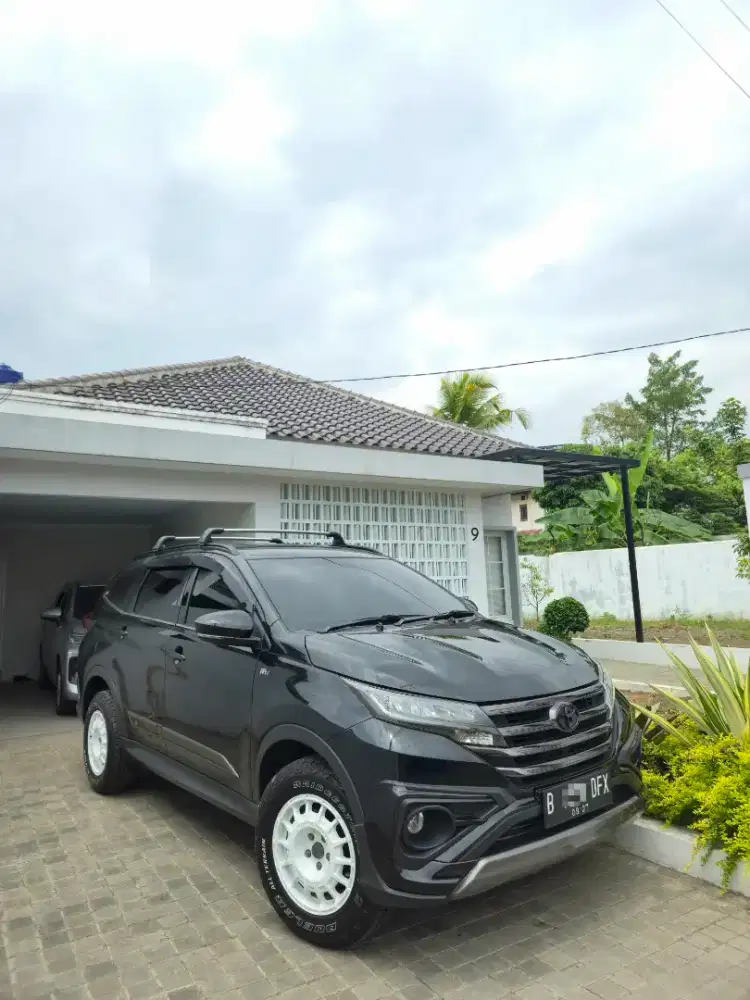 All new Toyota Rush GR 1.5 MT 2022
