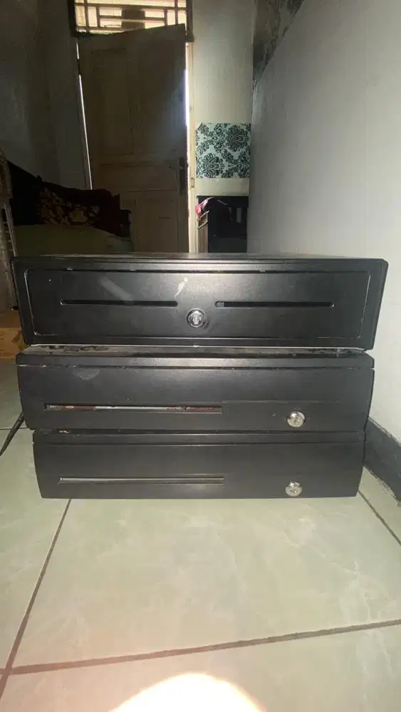 LACI KASIR ADA 3 PCS
